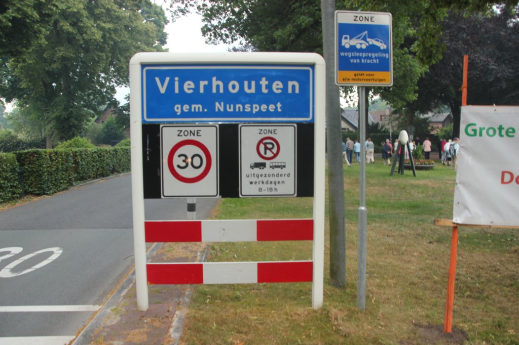 fotovierhouten1.jpg